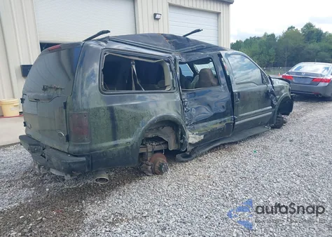 2005 Ford Excursion Limited из США, поврежденный, VIN 1FMNU42LX5ED43932